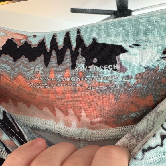 Under Armour Leggings - Picture 10 of 11